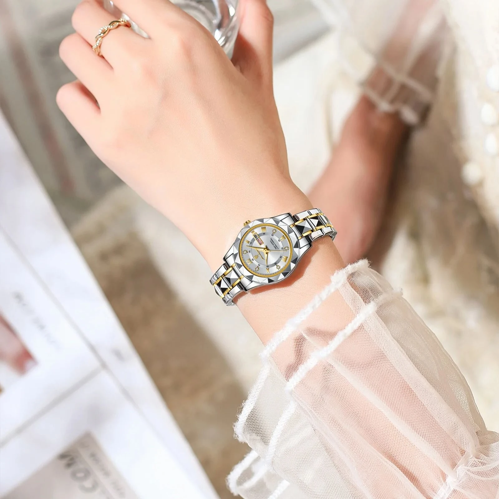 (image for) POEDAGAR Women Luxury Watch Luminous Waterproof Quartz Watch Analog Calendar Business Wrist Watch Date Watch Stainless Steel Ladies Wristwatch
